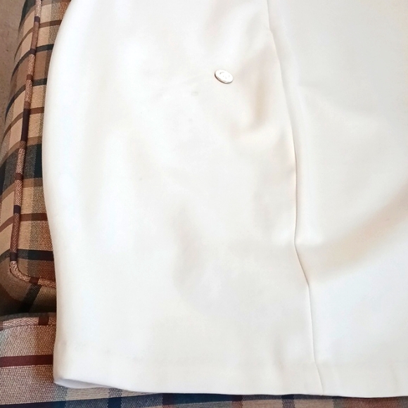 Winter White Sleeveless Bodycon Dress - Picture 5 of 7